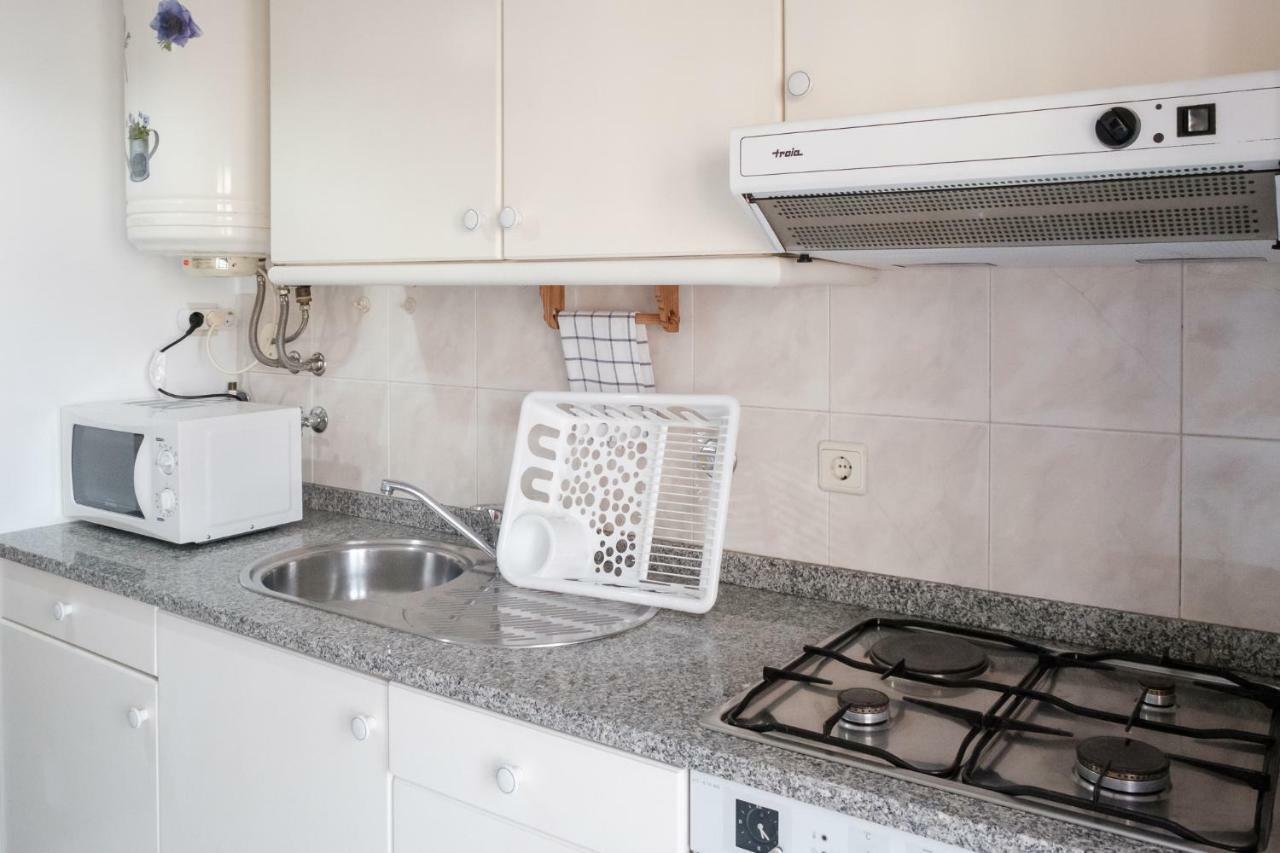 Apartment With Balcony In The Square Porto Zewnętrze zdjęcie